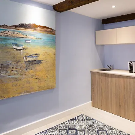Maison Montgrand-vieux Port アパートホテル 4*